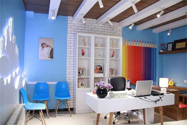 متخصص کودکان (طفال)