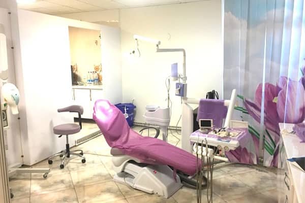 بهترین دندانپزشک دکتر سید امین شاکر