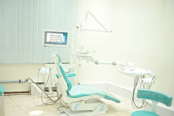 اتاق معاینه مطب دکتر